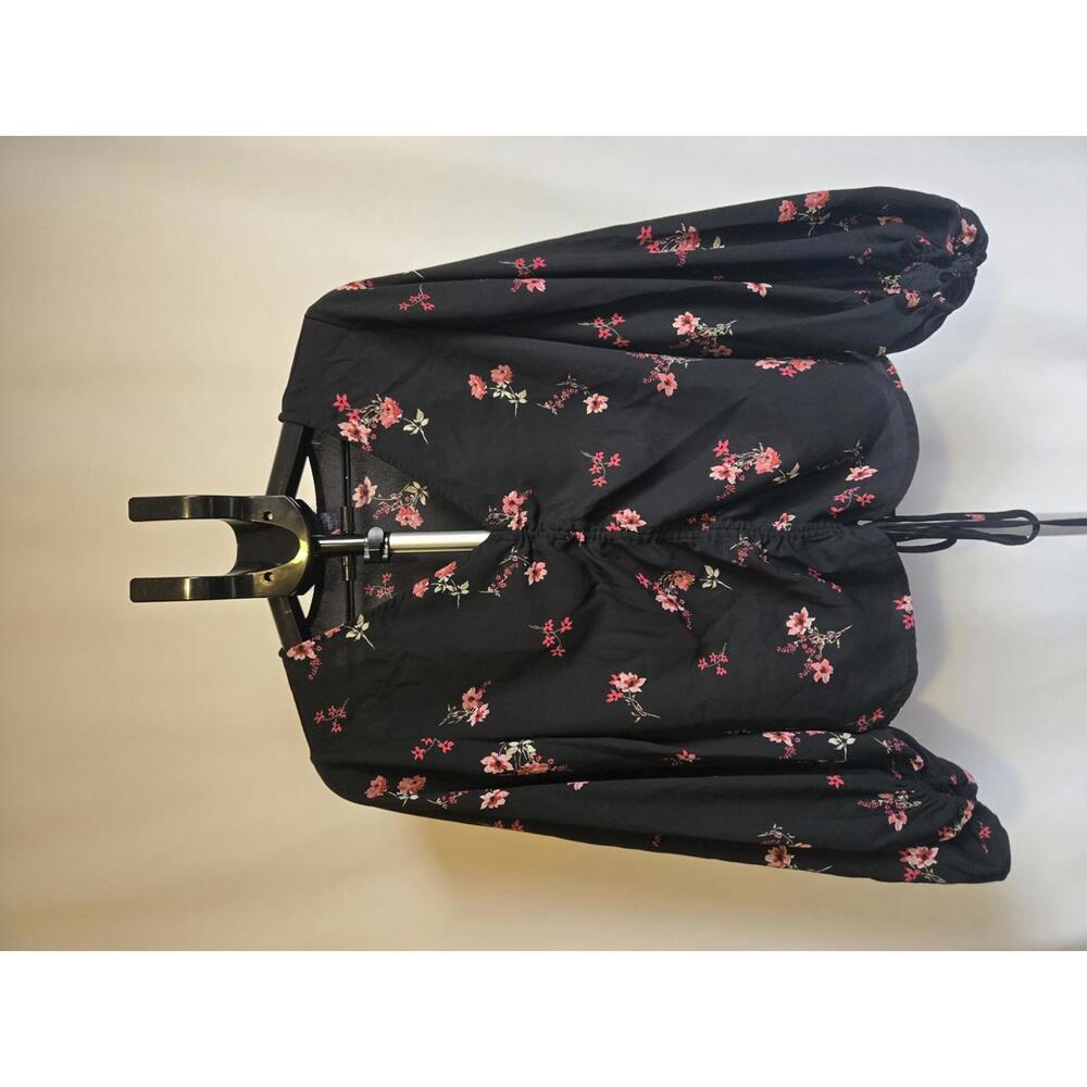 Vince Camuto Women's Black Floral Long Sleeve Top, Medium